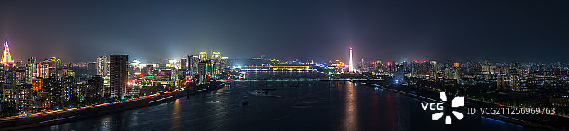 朝鲜平壤大同江夜景高视角全景图图片素材