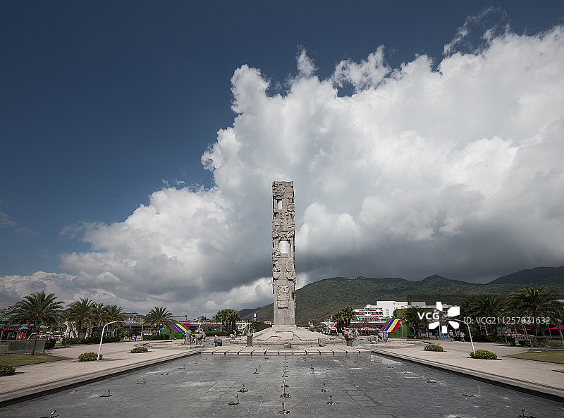 亚龙湾广场图片素材