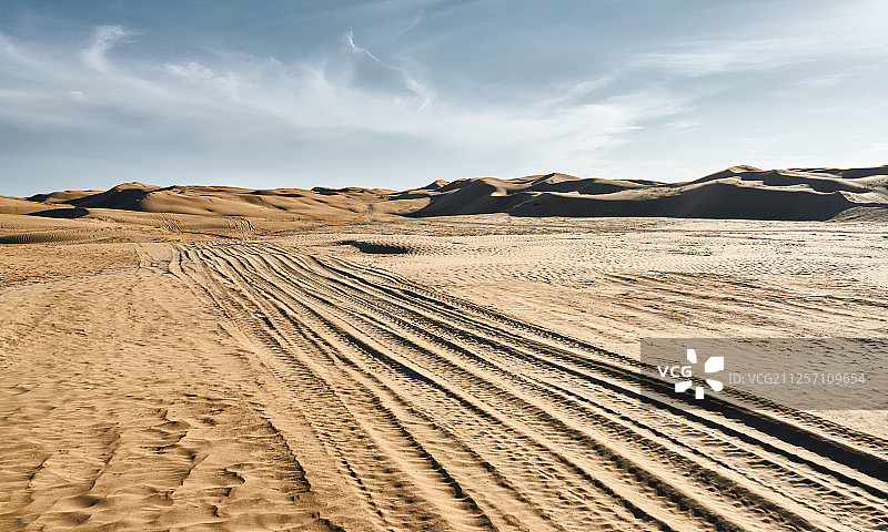 沙漠主题汽车广告背景图图片素材