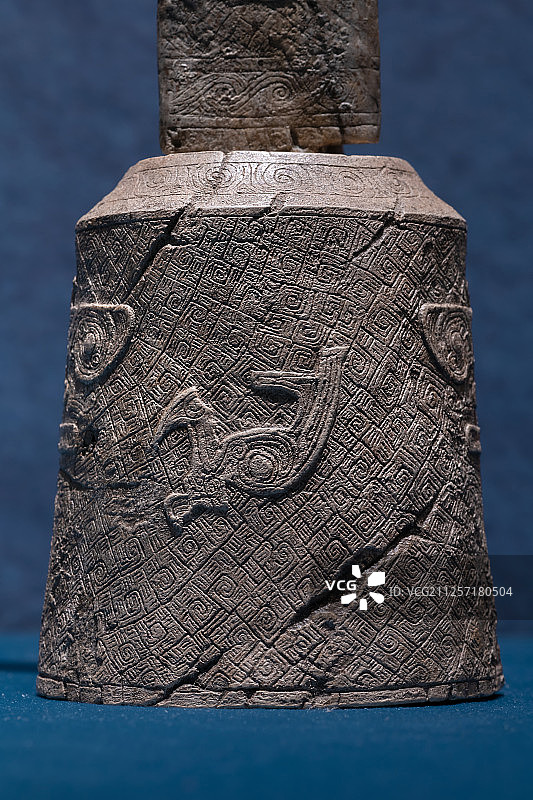 上海福泉山遗址出土新石器时代良渚文化权杖，上海博物馆收藏图片素材