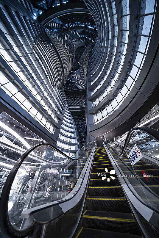 北京丽泽SOHO中庭内景图片素材