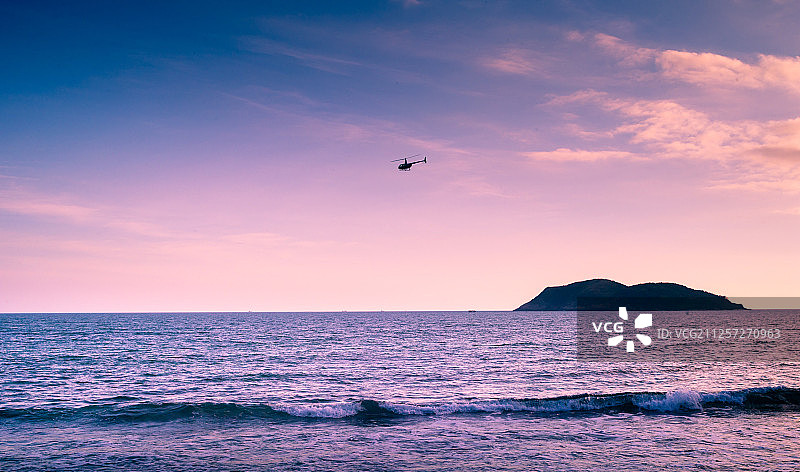 海南省万宁市石梅湾风景区夕阳晚霞图片素材