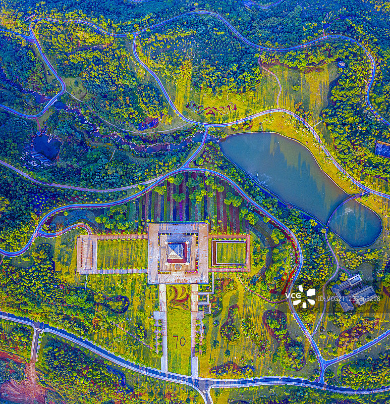 鸟瞰凤凰楼风光图片素材