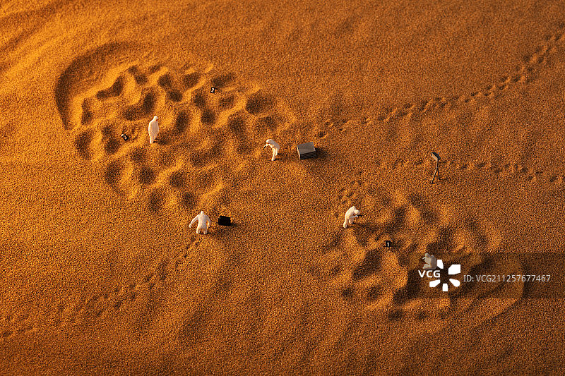 犯罪现场足迹鞋印调查图片素材