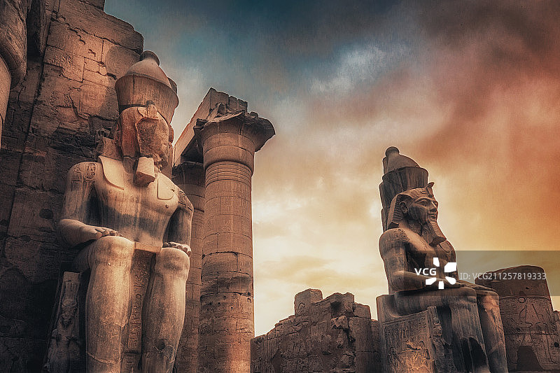 卢克索神庙的神像图片素材