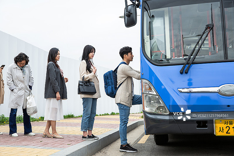 登机、运输、等待图片素材