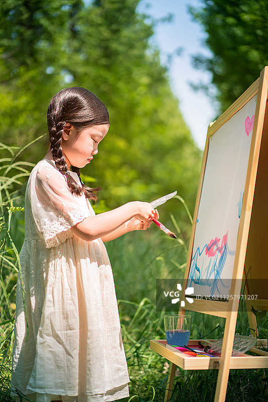 儿童美术课，着色图片素材