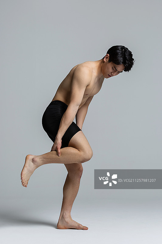 男人，疼痛，肌肉疼痛，小腿图片素材