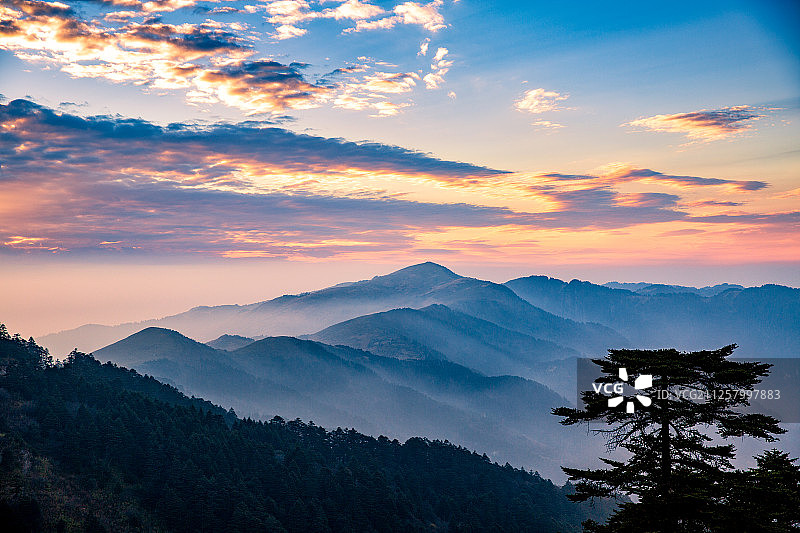 神农架晚霞图片素材