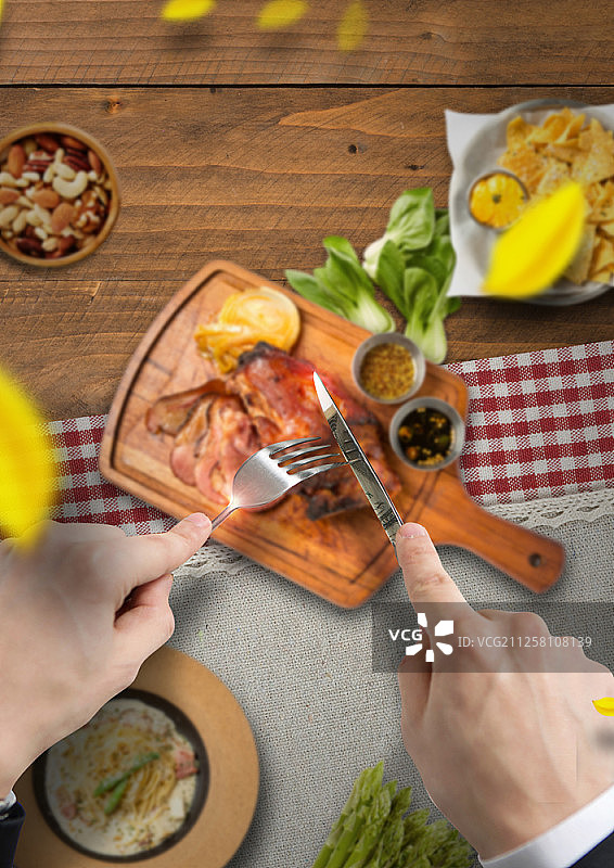 盘中食物的俯视图图片素材