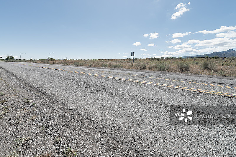 美国内华达州40号州级公路辅路图片素材