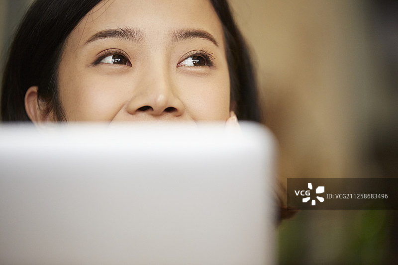 商务咖啡馆里的女人图片素材