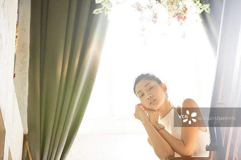 女装打扮图片素材