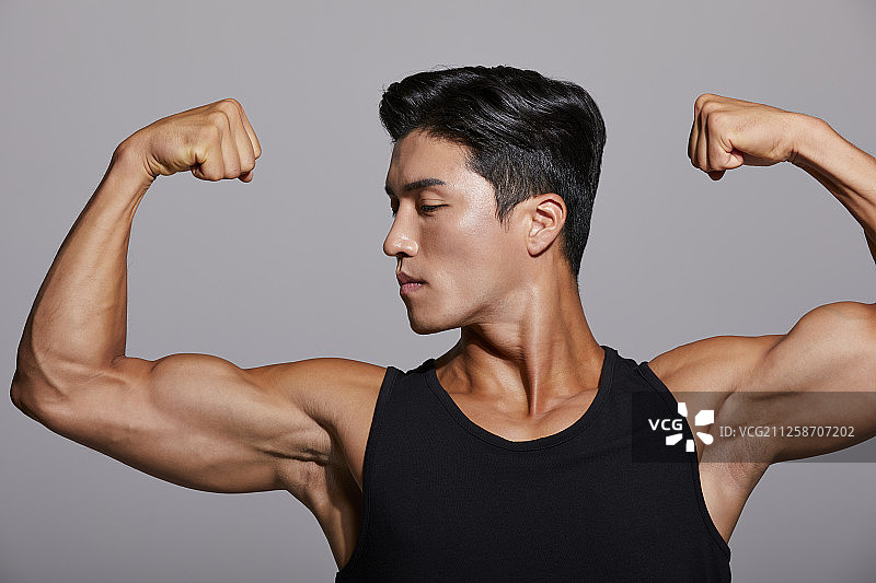 男士运动装配色图片素材