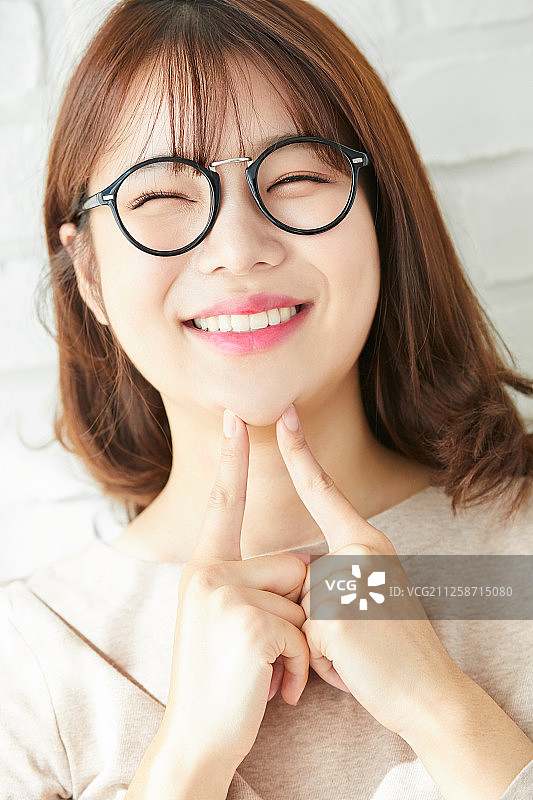 女性生活方式放松时刻图片素材