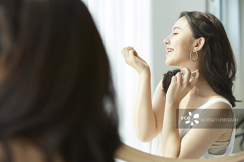 女装打扮图片素材