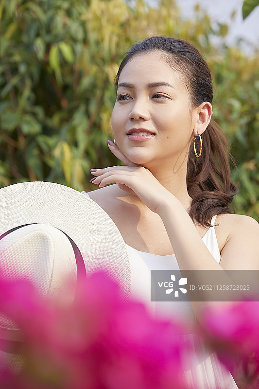 女性度假旅行图片素材