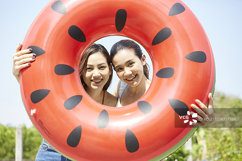 女性女性旅程度假村图片素材