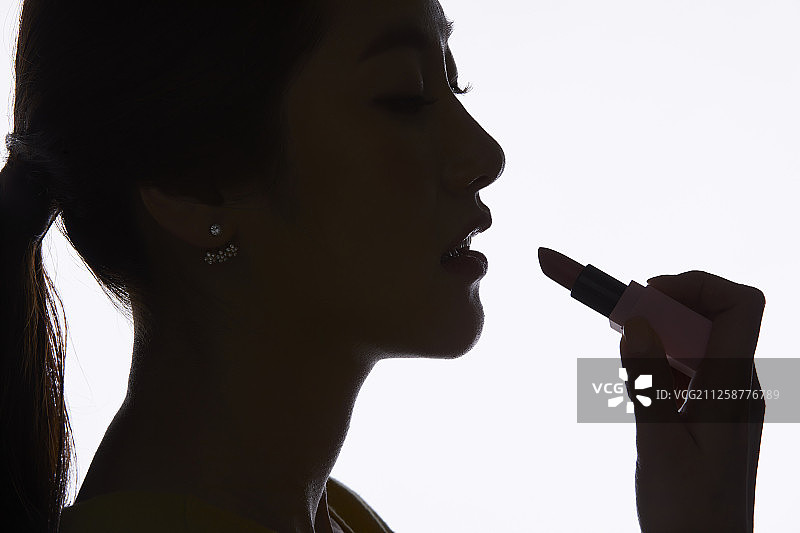 女人的美丽剪影图片素材