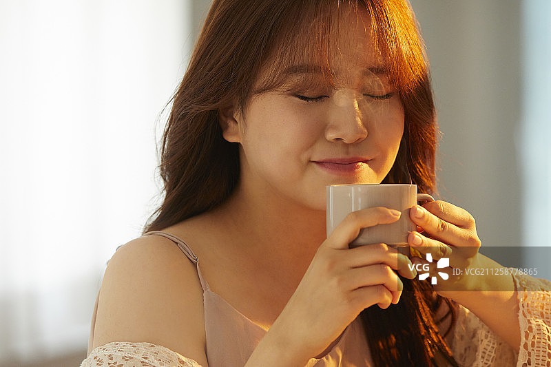 妇女生活方式日落图片素材