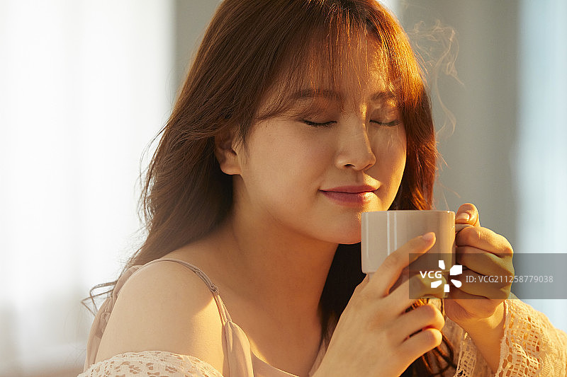 妇女生活方式日落图片素材