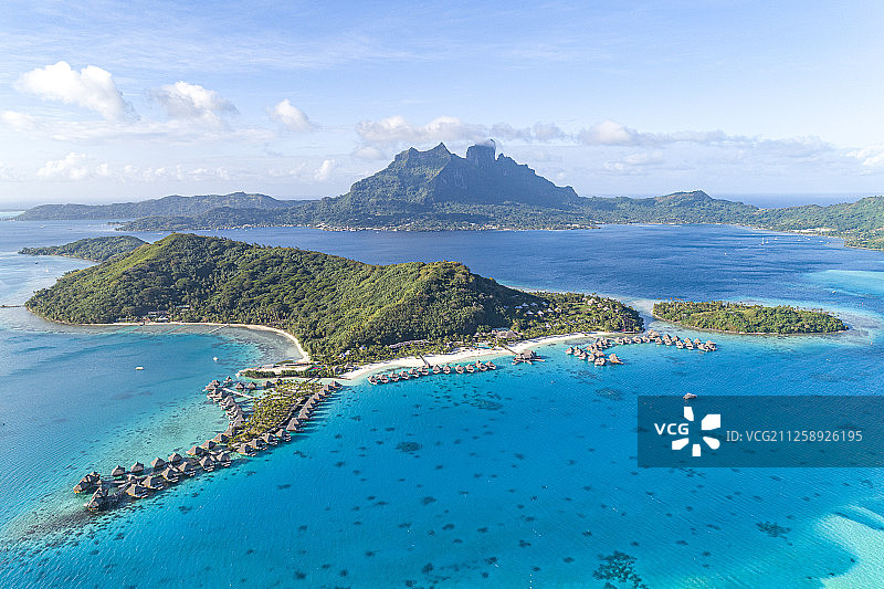 前往波拉波拉岛的奥普阿岛图片素材