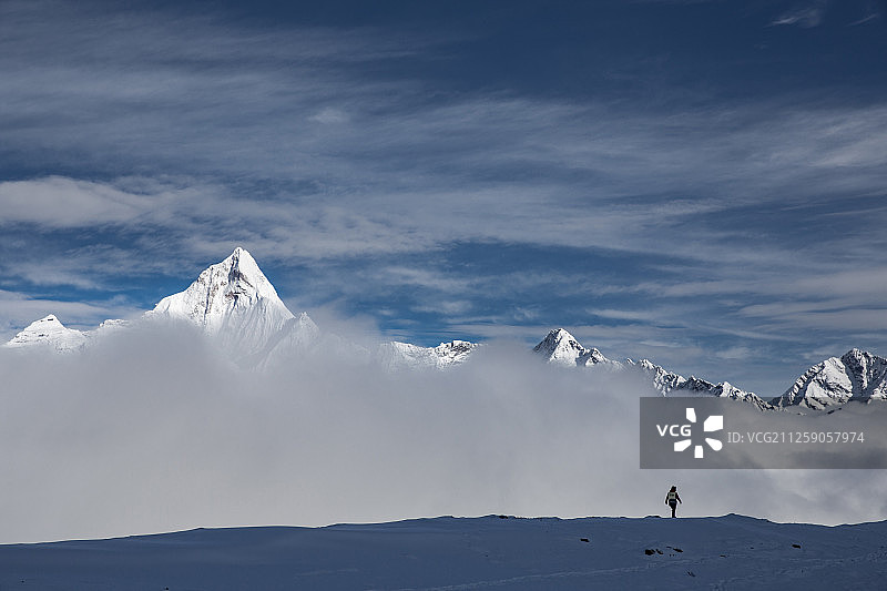四姑娘山·幺妹峰图片素材