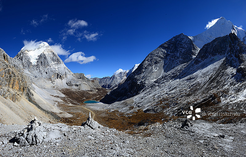 四川省小金县巴郎山垭口风光图片素材