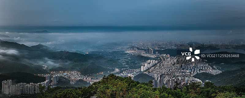 全景城市建筑蓝图金色图片素材