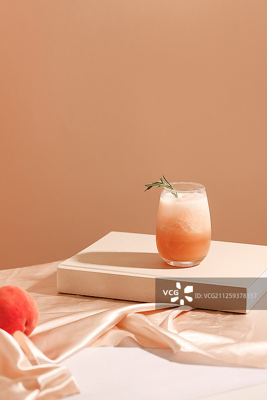 蜜桃饮品图片素材