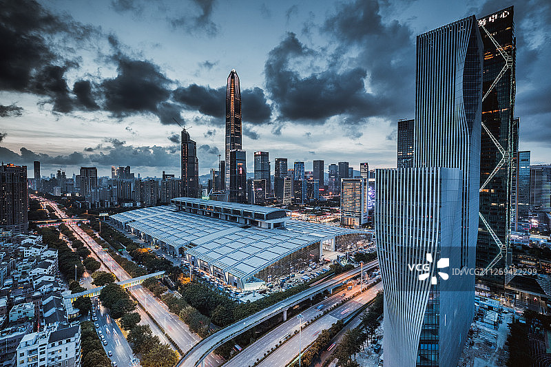 城市建筑恢弘大海蓝图绿化规划发展图片素材