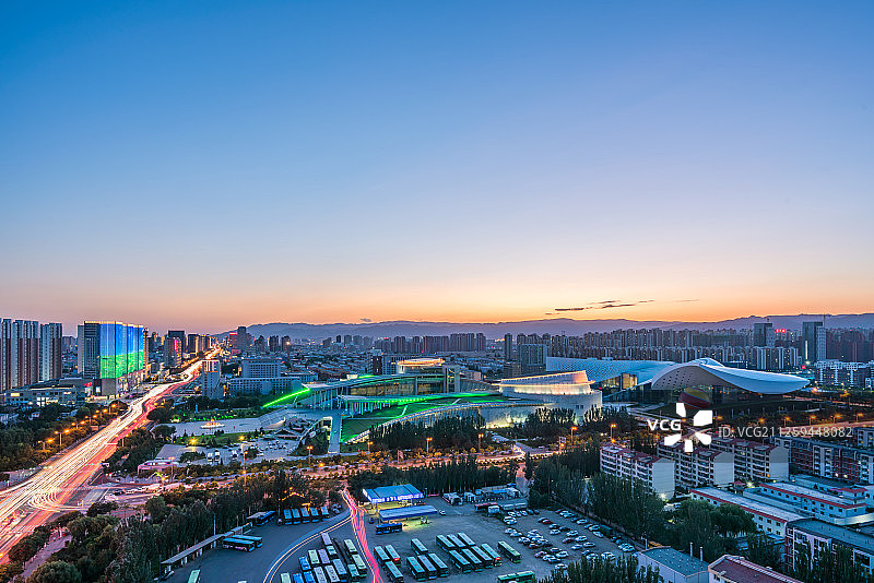 中国内蒙古呼和浩特内蒙古博物院、科技馆建筑夜景风光图片素材