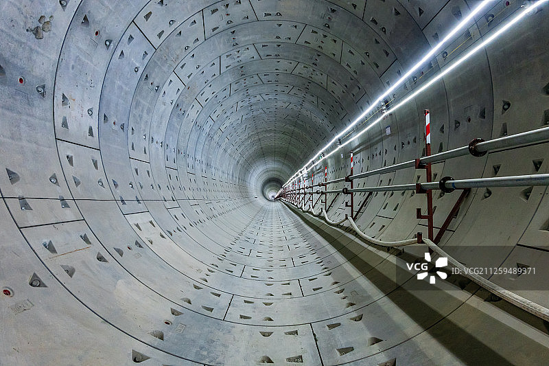 修建中的地铁隧道图片素材