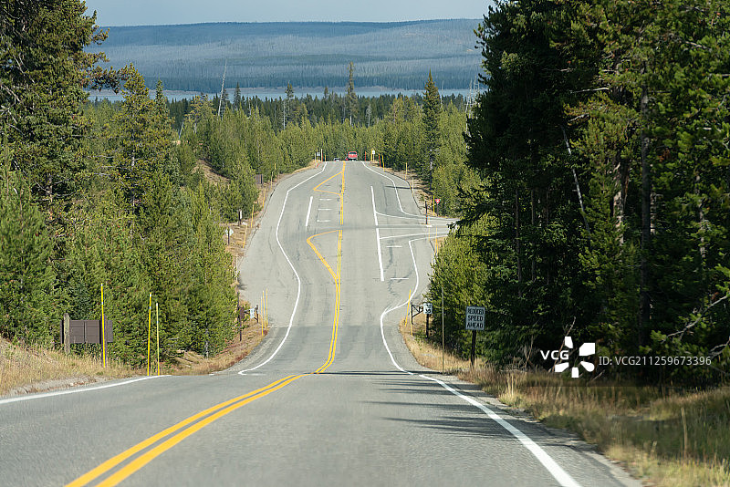 美国怀俄明黄石公园道路图片素材