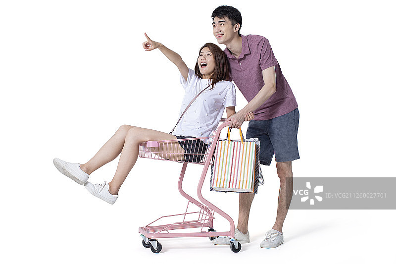 年轻情侣购物图片素材