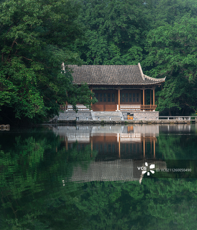 深秀湖湖边小景图片素材