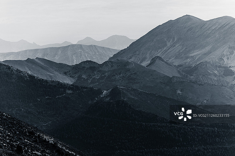 灰色山脉图片素材