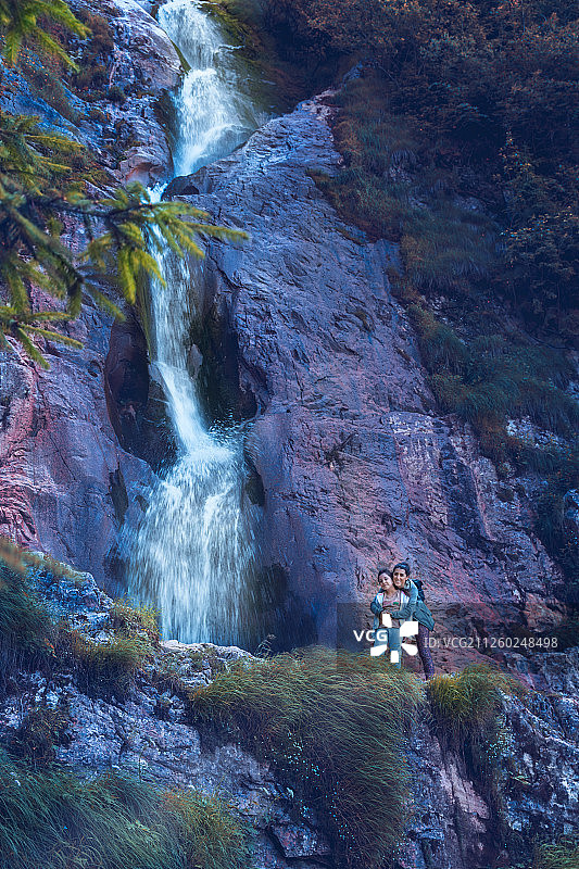 马拉穆列什博尔沙马瀑布图片素材