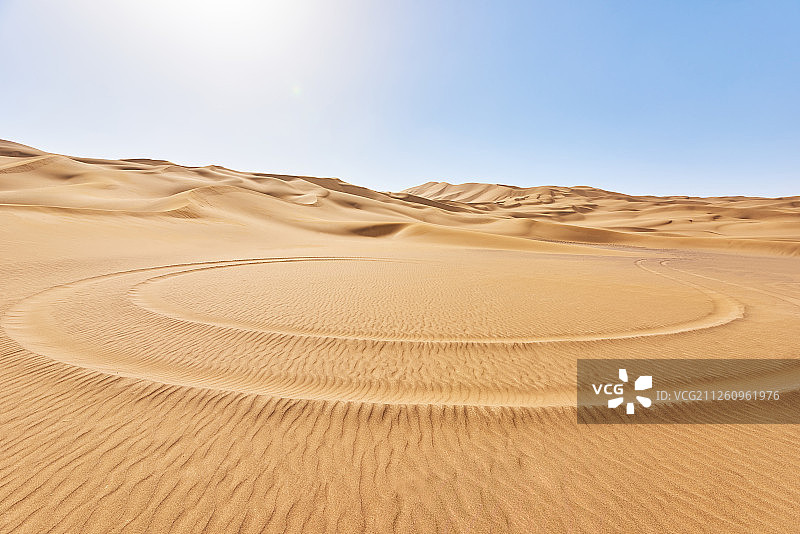 新疆库木塔格沙漠图片素材