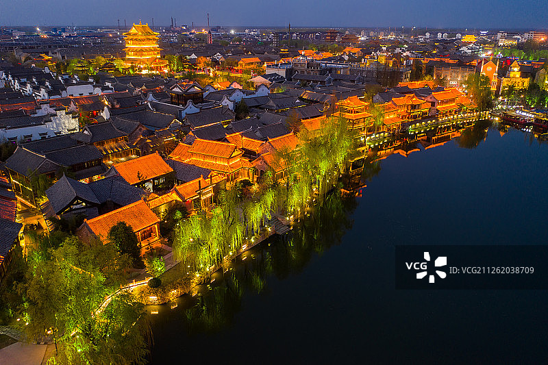 山东省枣庄市台儿庄古城夜景航拍图片素材