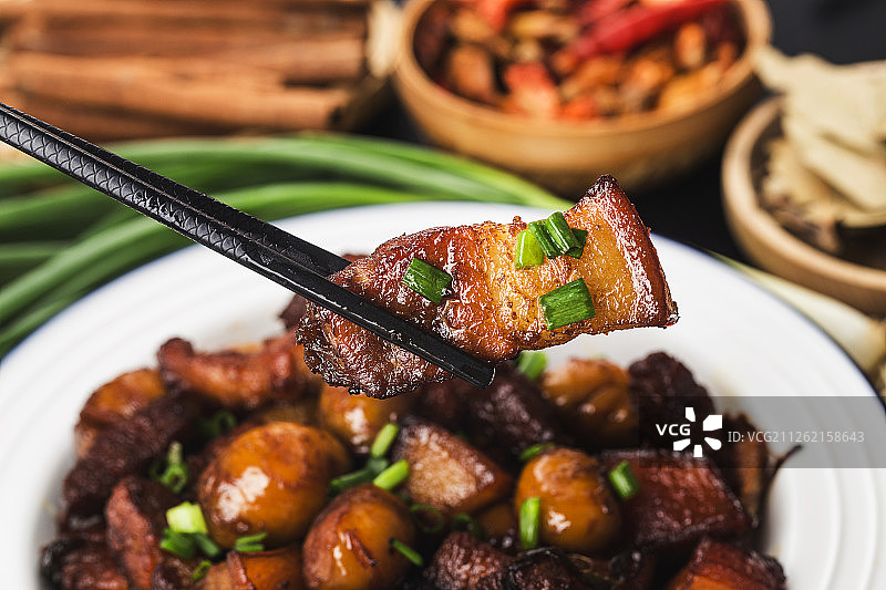 板栗红烧肉图片素材