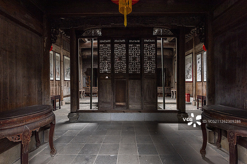 安徽省歙县徽商大宅院里的明清徽派建筑艺术景观图片素材