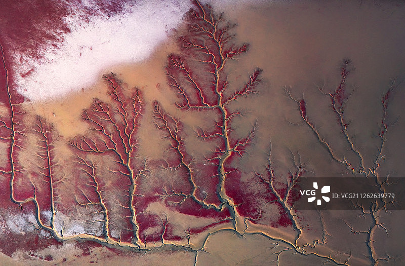 上帝之作-航拍红海滩图片素材