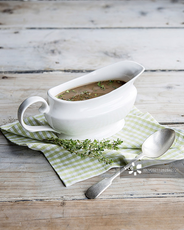 波特酒百里香肉汁图片素材