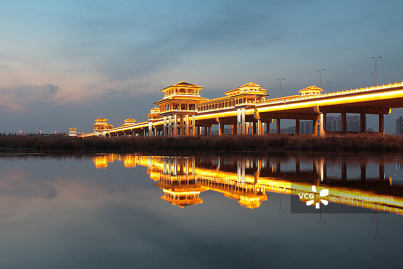 陕西省西安灞渭河大桥夜景图片素材