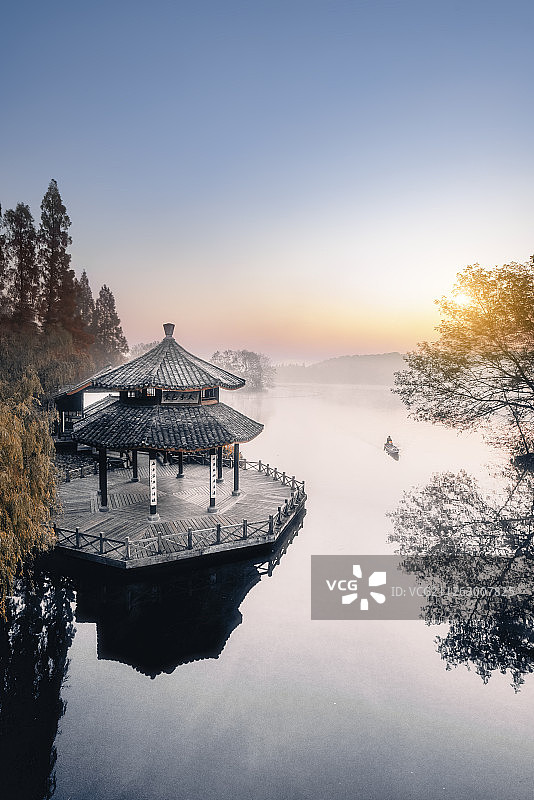 杭州西湖黛色参天图片素材