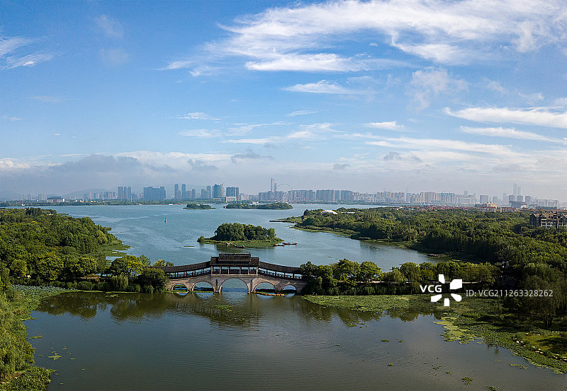 无锡长广溪湿地公园蠡湖全景图片素材