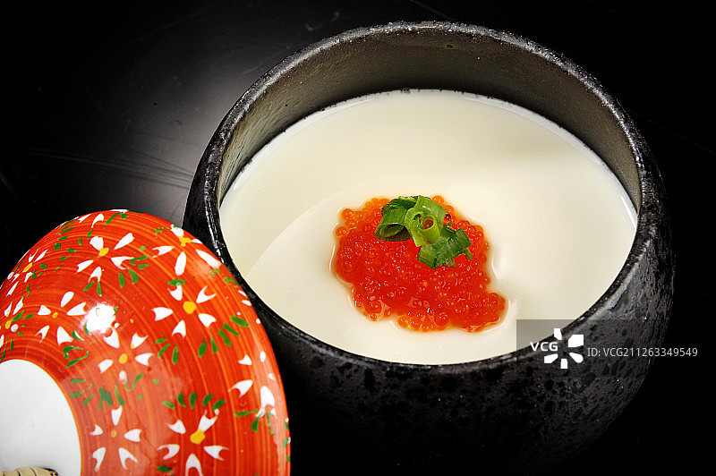 鱼子奶蛋羹图片素材