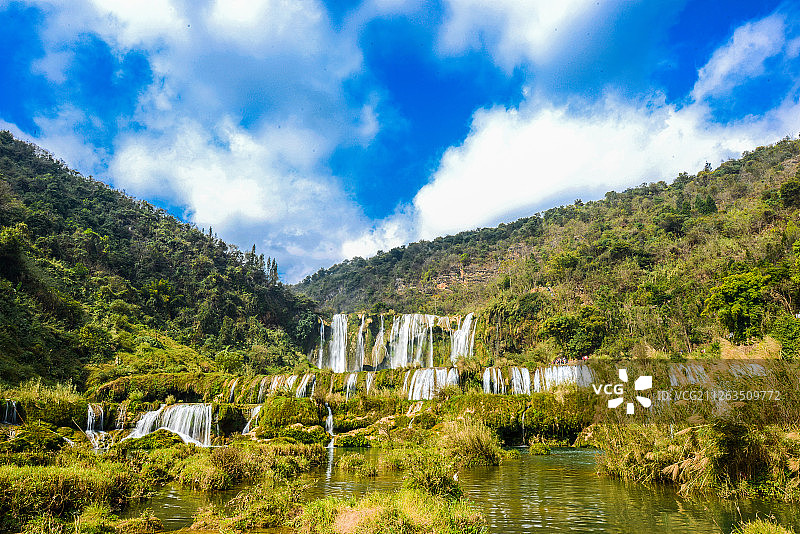 九龙瀑布图片素材