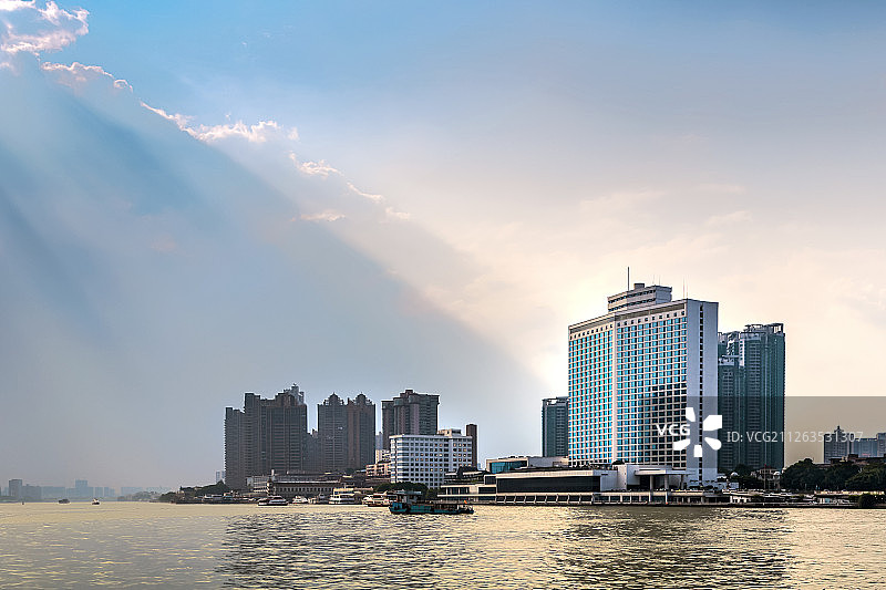 广东省广州市白鹅潭风光图片素材